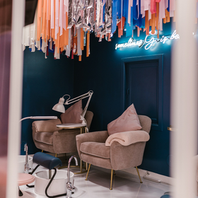 Uptown Salon & Blow Dry Bar 